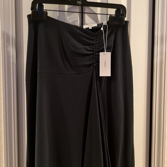 Vince Camuto Dark Green Midi Skirt - Picture 3 of 8